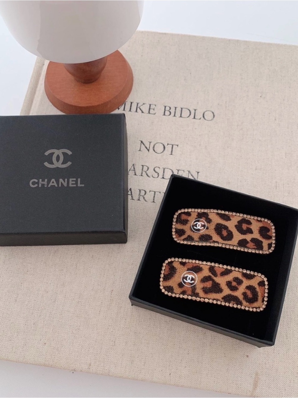 CHANEL Leopard Print Crystal-Edge Hair Clips - Brown & Black